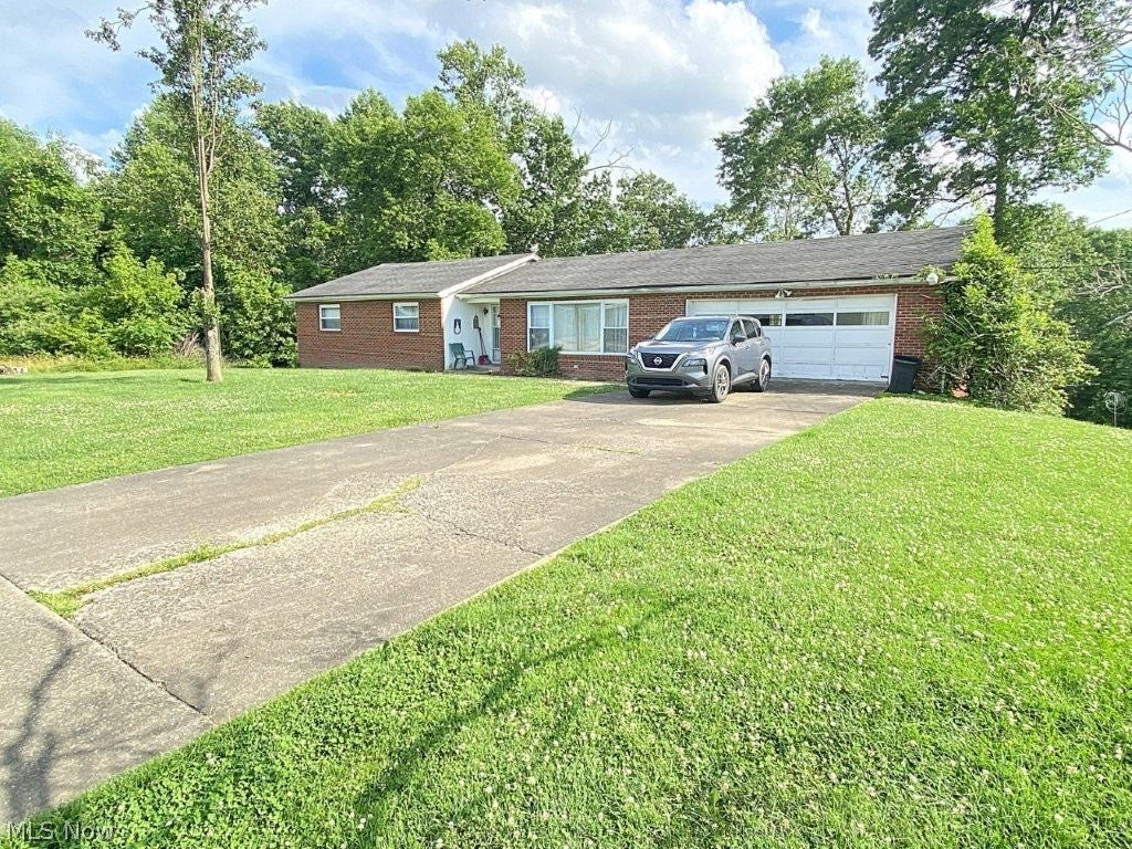 230 Oak Drive — photo
