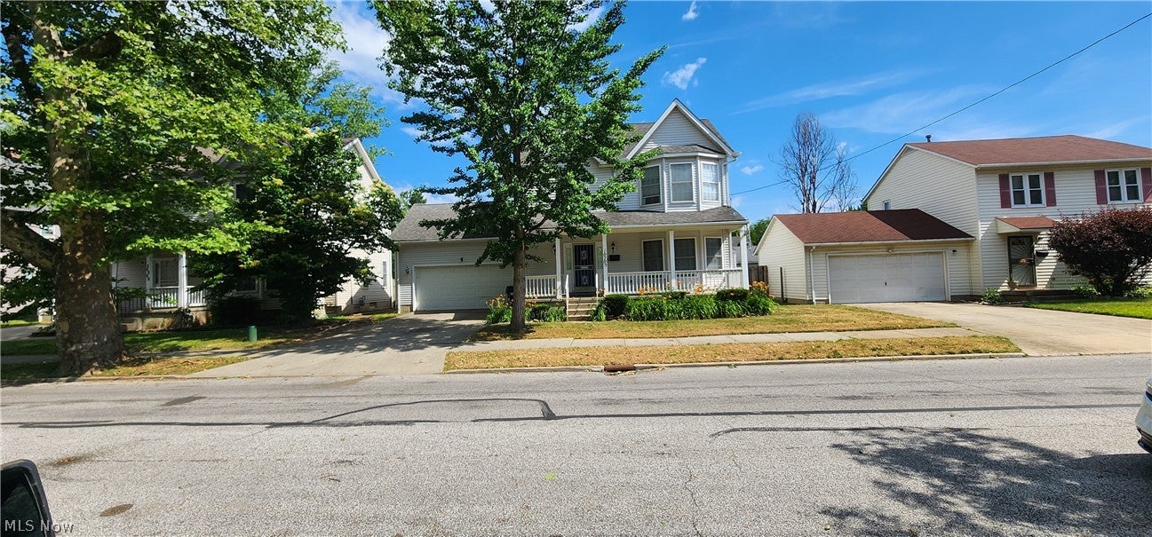 10705 Englewood Avenue — photo