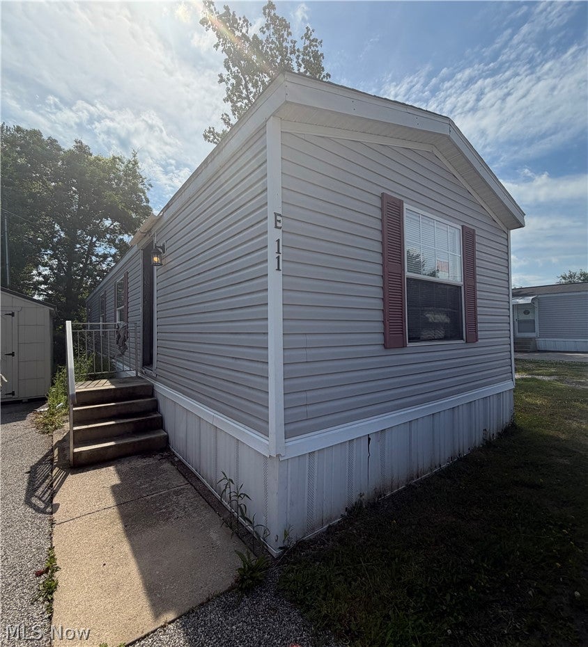 5411 N River Road W E11 — photo