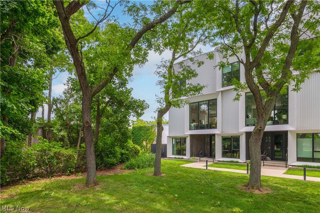 1298 W 58th Street — photo
