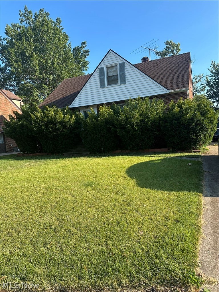 23020 Tracy Avenue — photo