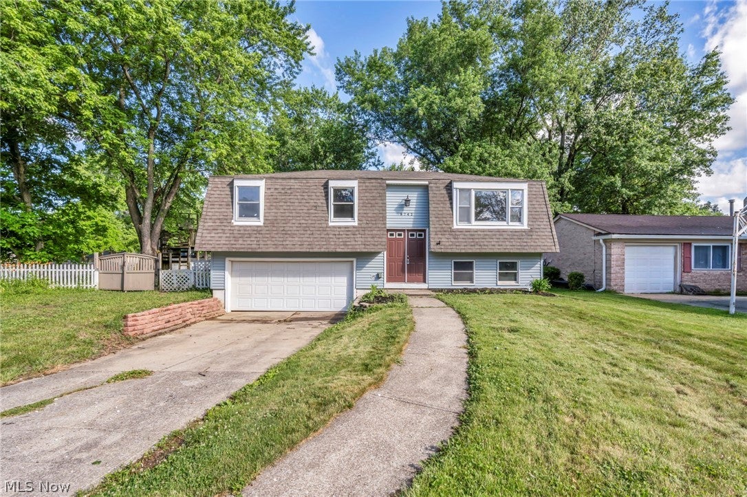 8742 Usher Road — photo