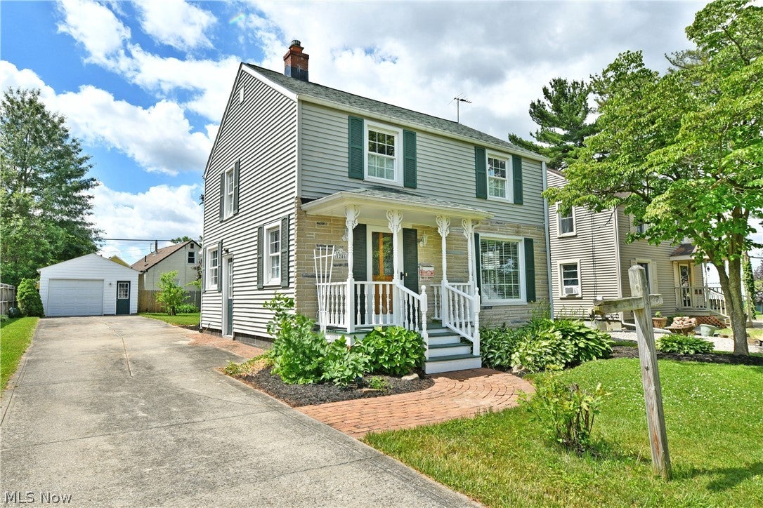 1246 Atlantic Street NE — photo