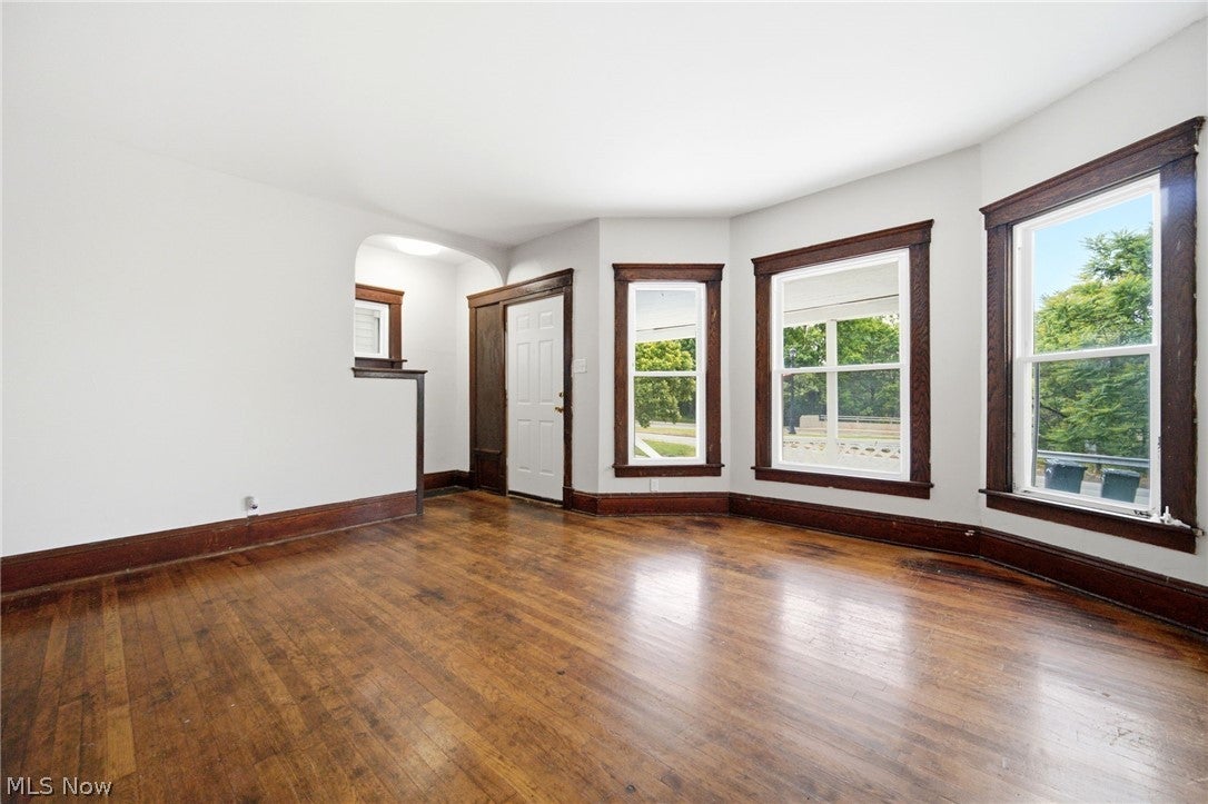 433 3rd Street, Elyria, OH 44035 — photo 3