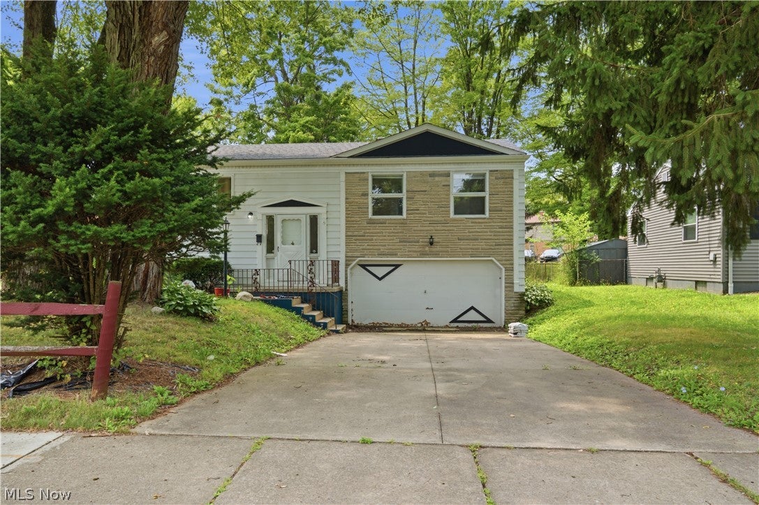 2821 Tod Avenue NW — photo