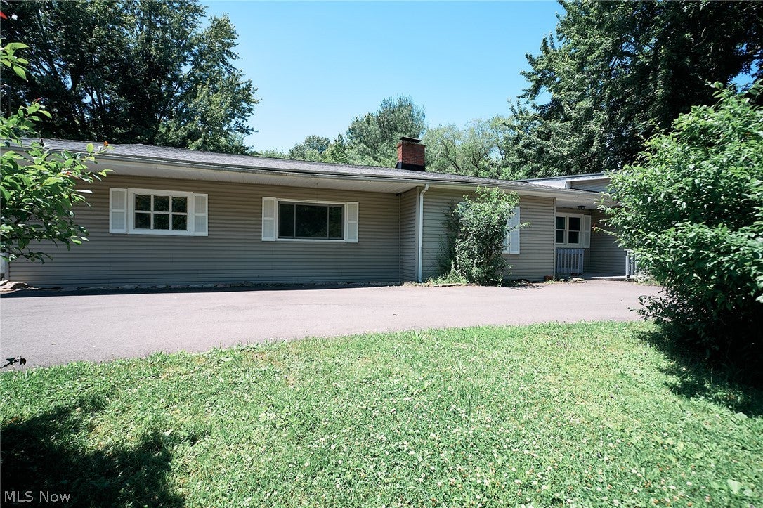 4942 Lear Nagle Road — photo