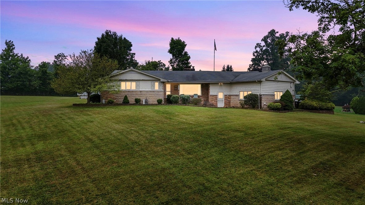 8060 Sigle Lane — photo