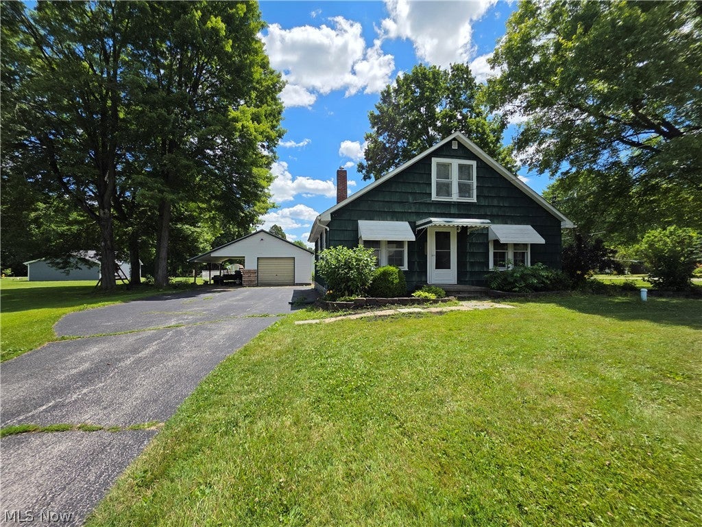2335 W River Road — photo