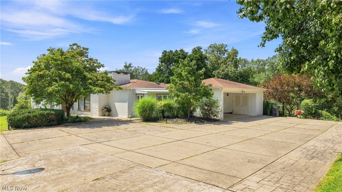 789 Colegate Drive — photo