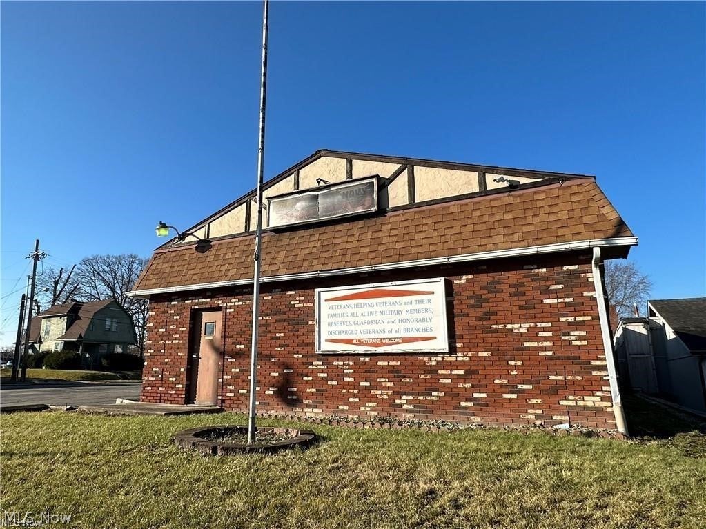 230 N Main Street — photo