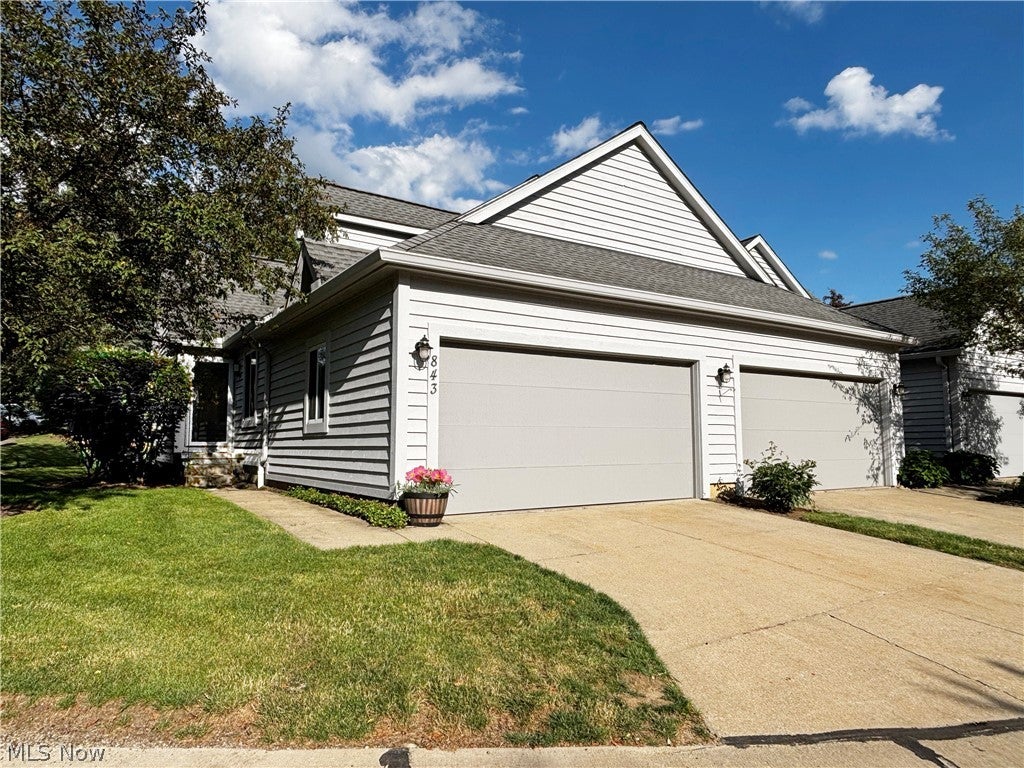 843 Arboretum Circle — photo