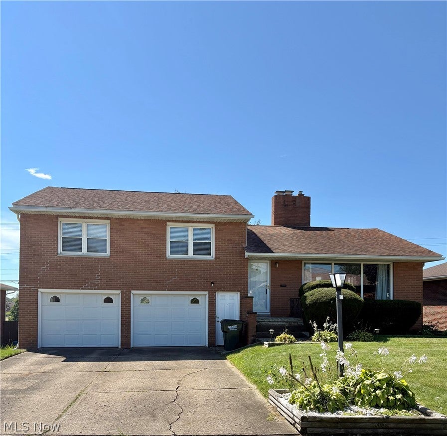 1407 W Valentine Circle NW — photo