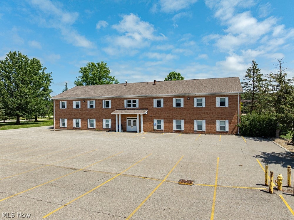 30670 Bainbridge Road — photo
