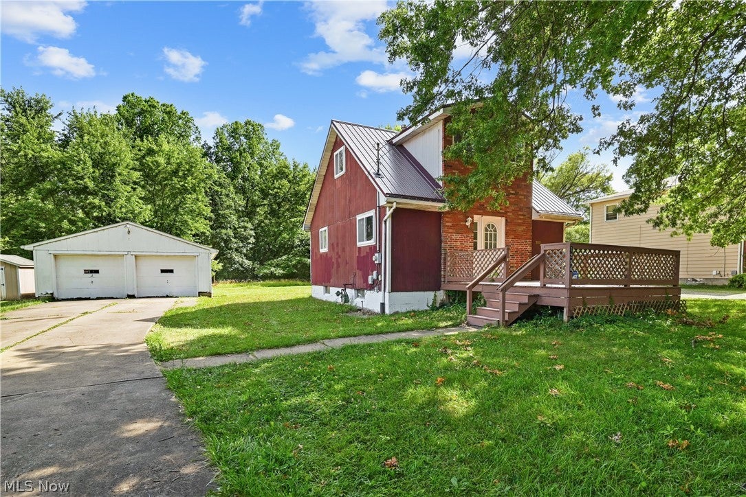 1286 Deforest Road SE — photo