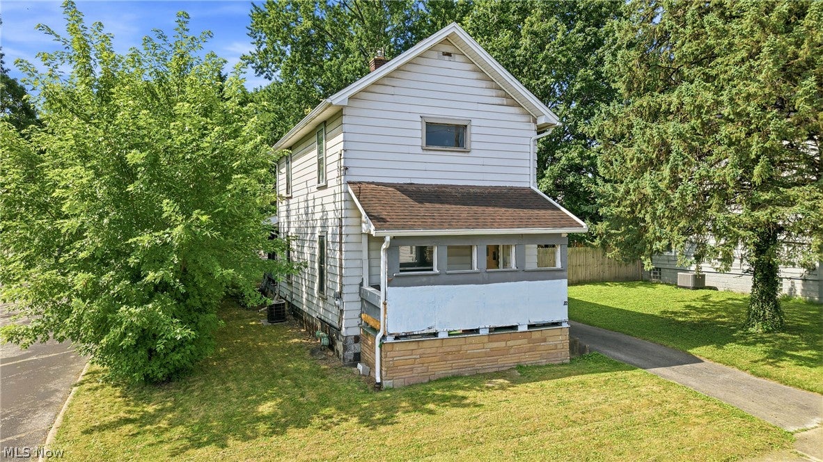 22 Spring Street, Struthers, OH 44471 — photo 2