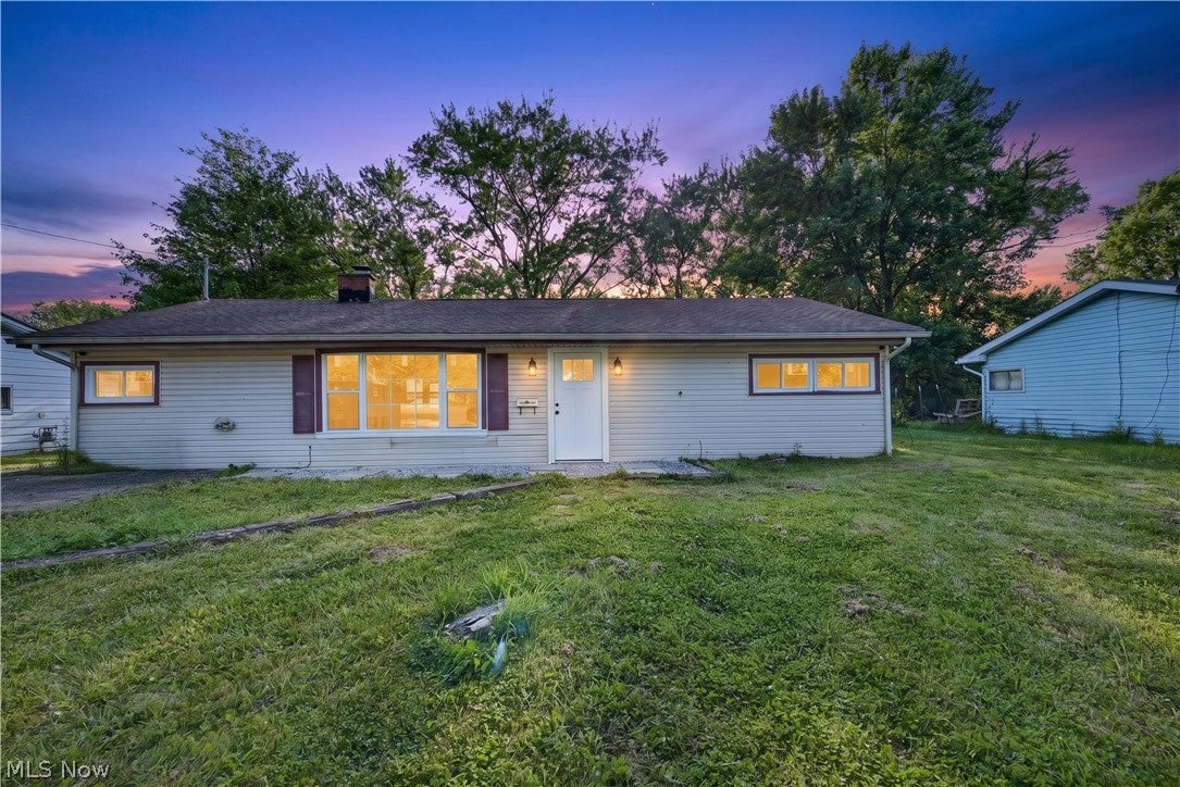 2476 Amberly Drive — photo