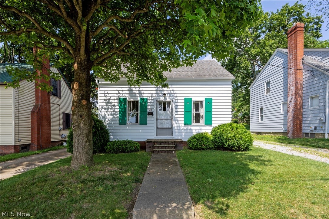 716 Palmer Street — photo