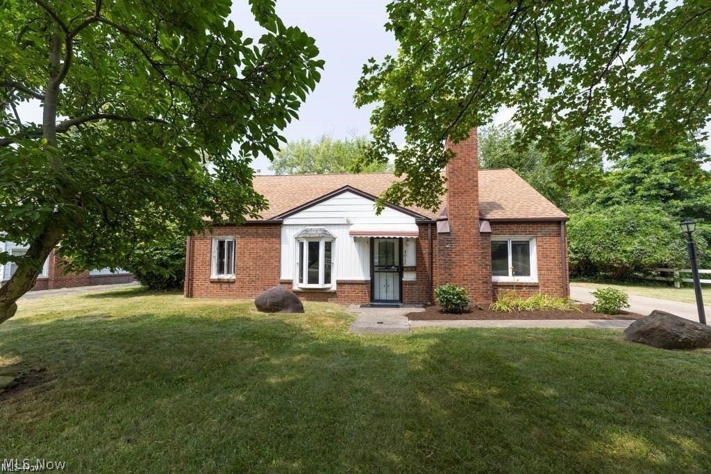 4011 Lancaster Road — photo