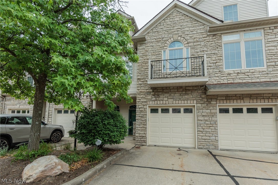 3192 Richmond Road — photo