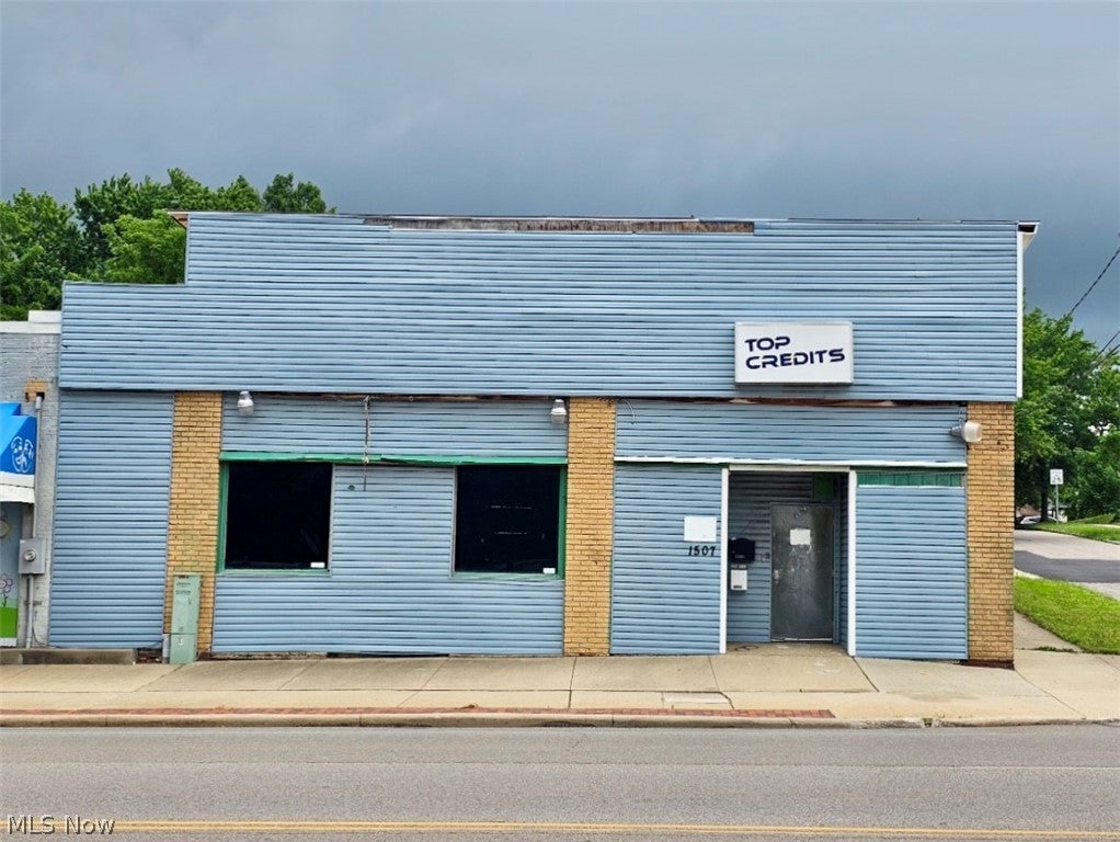 1507 S Main Street — photo