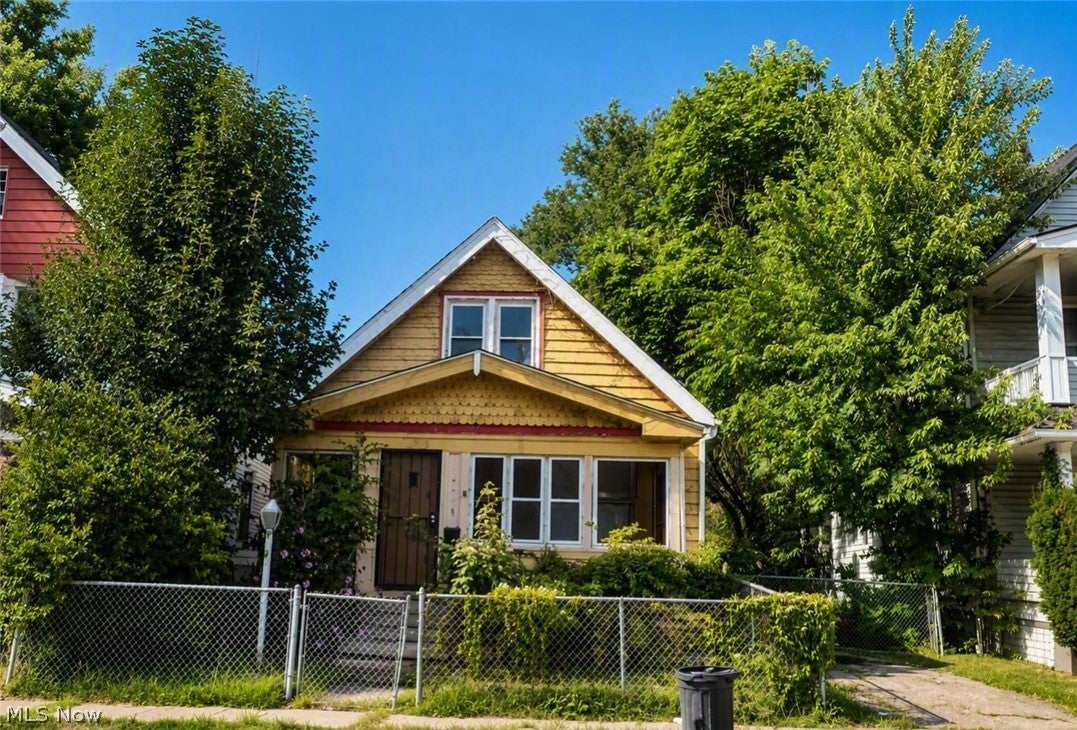 12419 Locke Avenue — photo