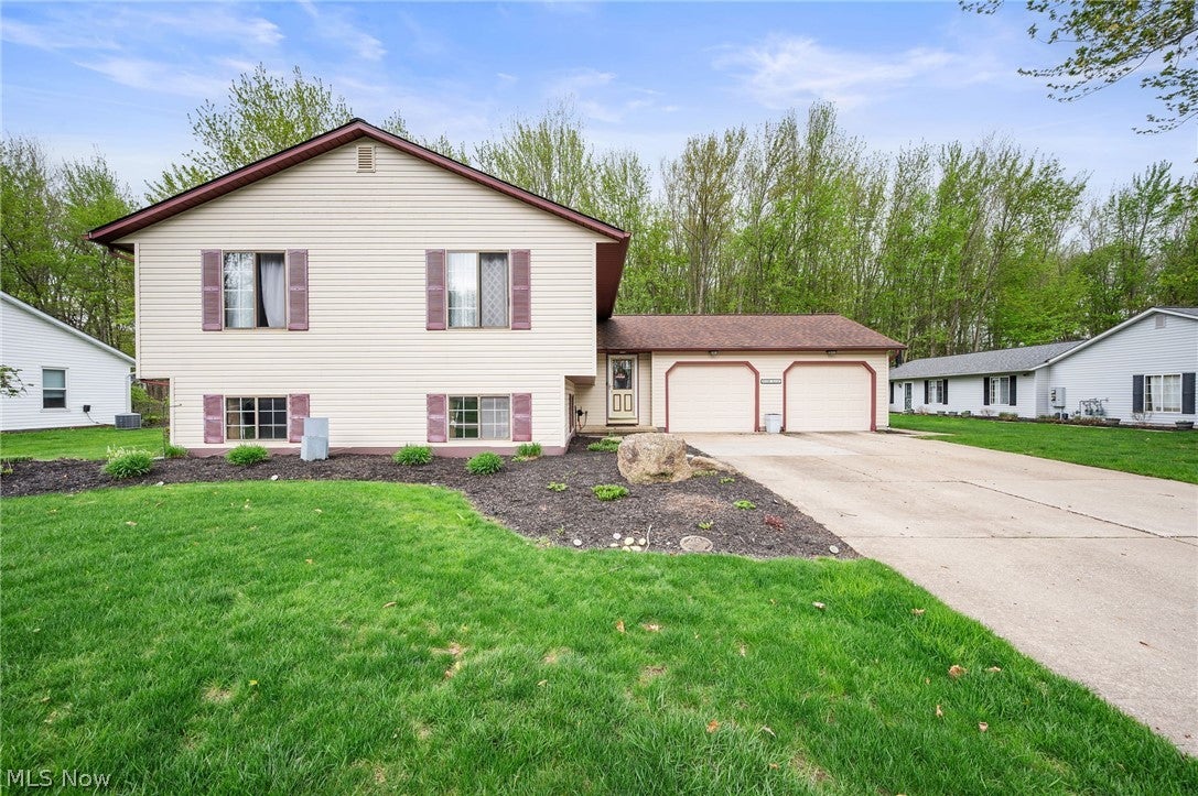 8330 Quail Point Lane — photo