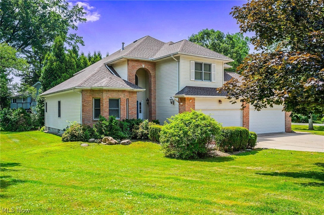 1581 Denise Drive — photo