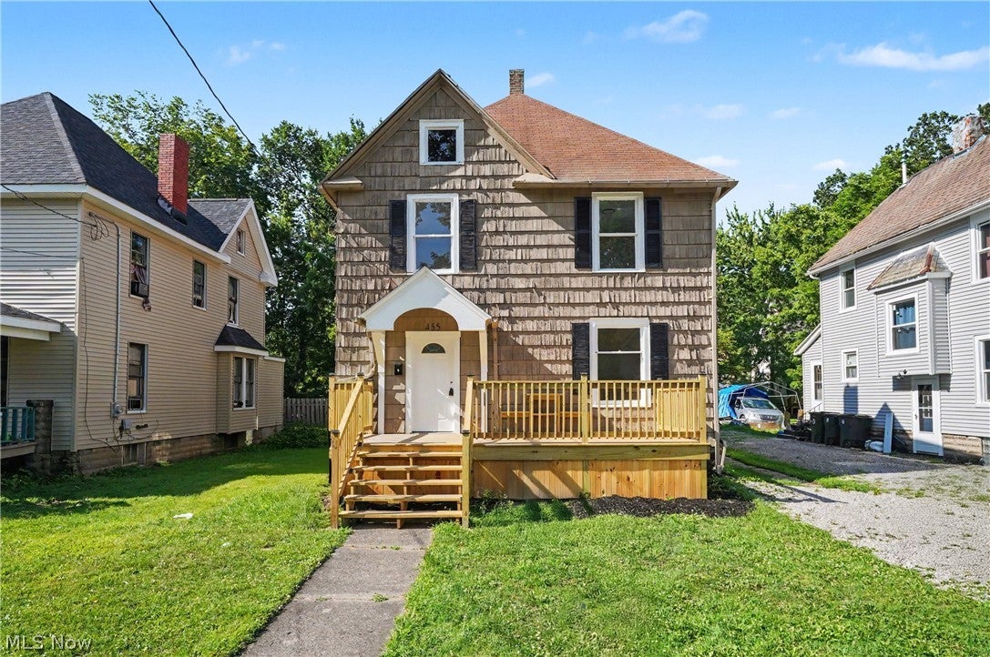 455 Scott Street NE — photo