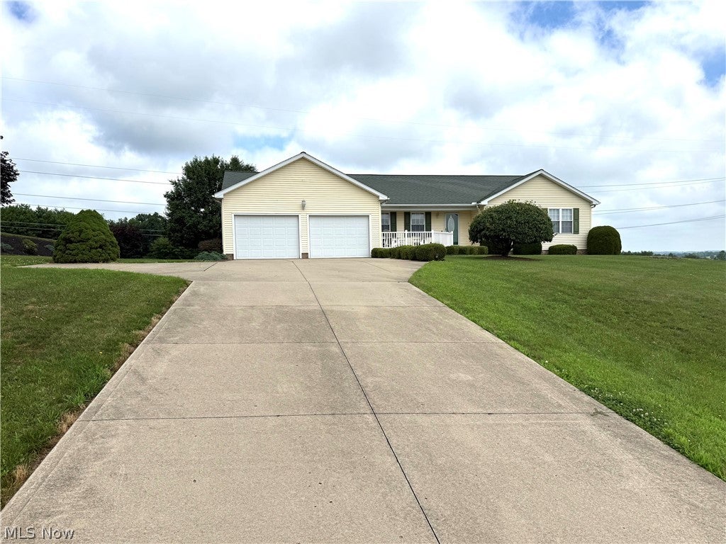 49208 Hickman Rd — photo