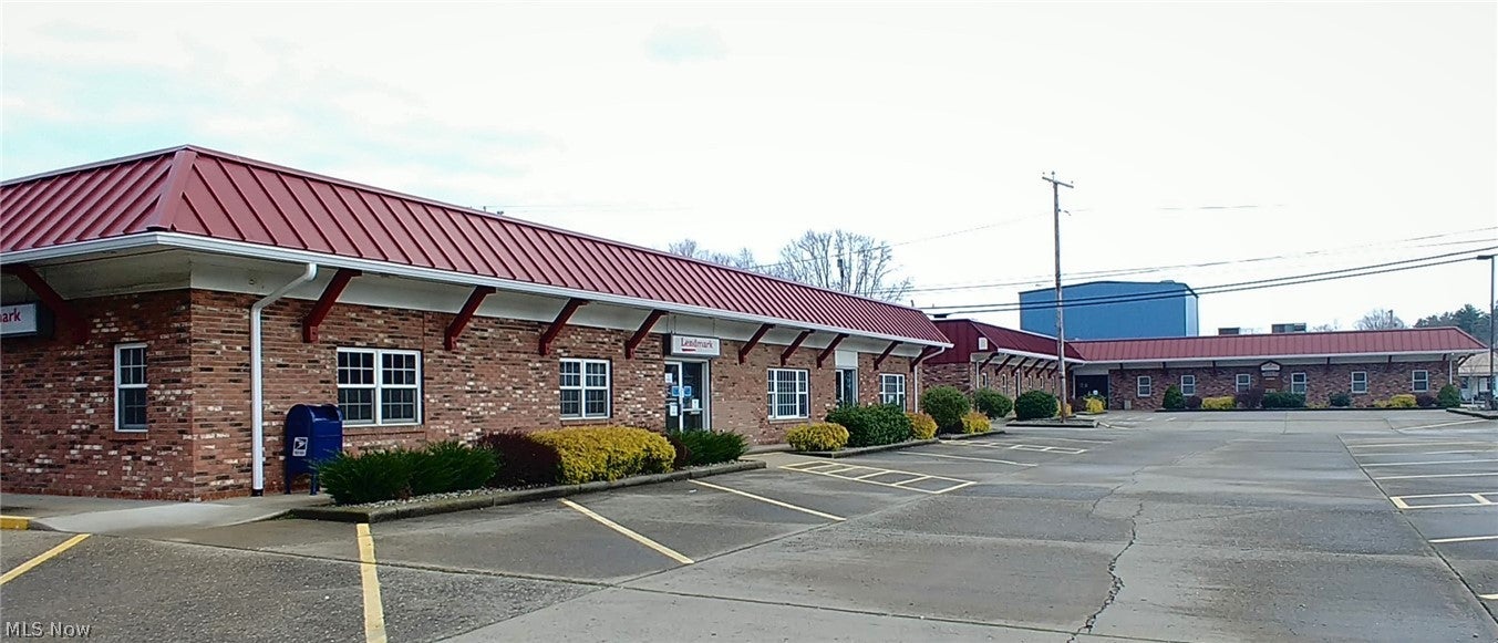 1225-B Woodlawn Avenue 111 — photo