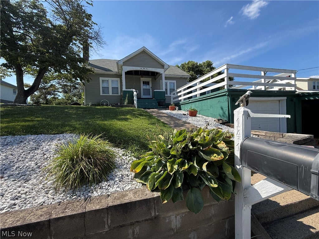 141 Warren Lane — photo