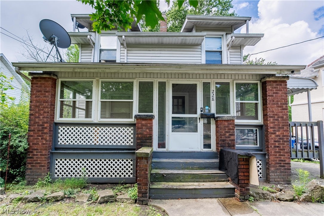 228 Para Avenue — photo