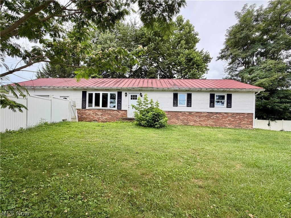 220 Mill Street — photo