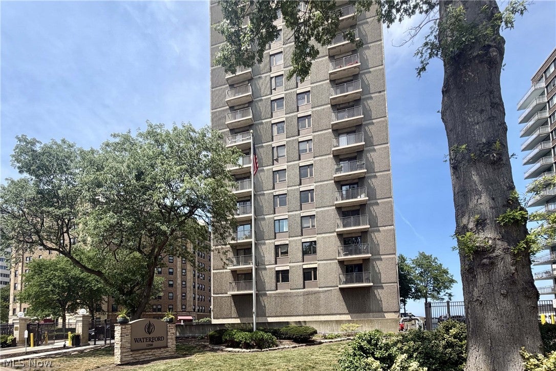 12500 Edgewater Drive 1201 — photo