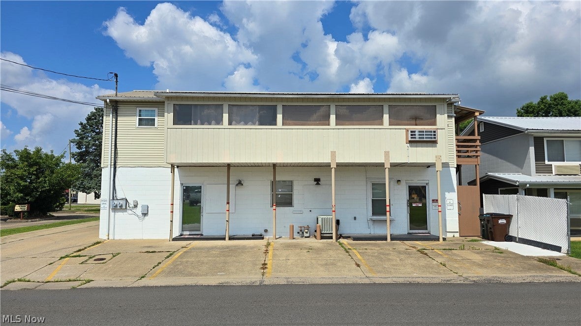 209 Lee Street — photo