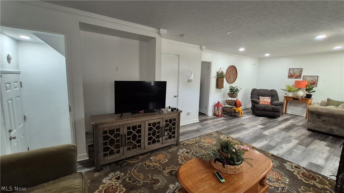 513 Henry Street, Elyria, OH 44035 — photo 3