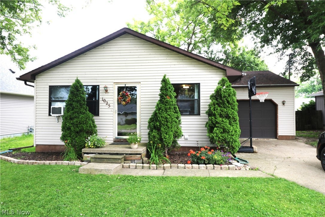 1025 Jackson Street — photo