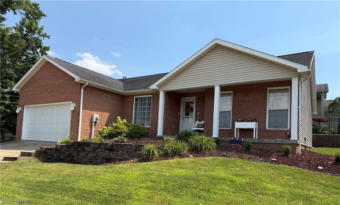 2218 Packard Court — photo