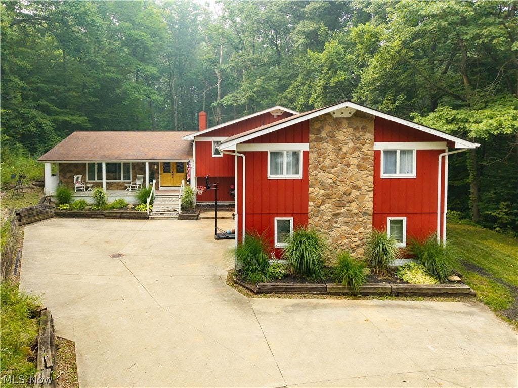 2124 Hinckley Hills Road — photo