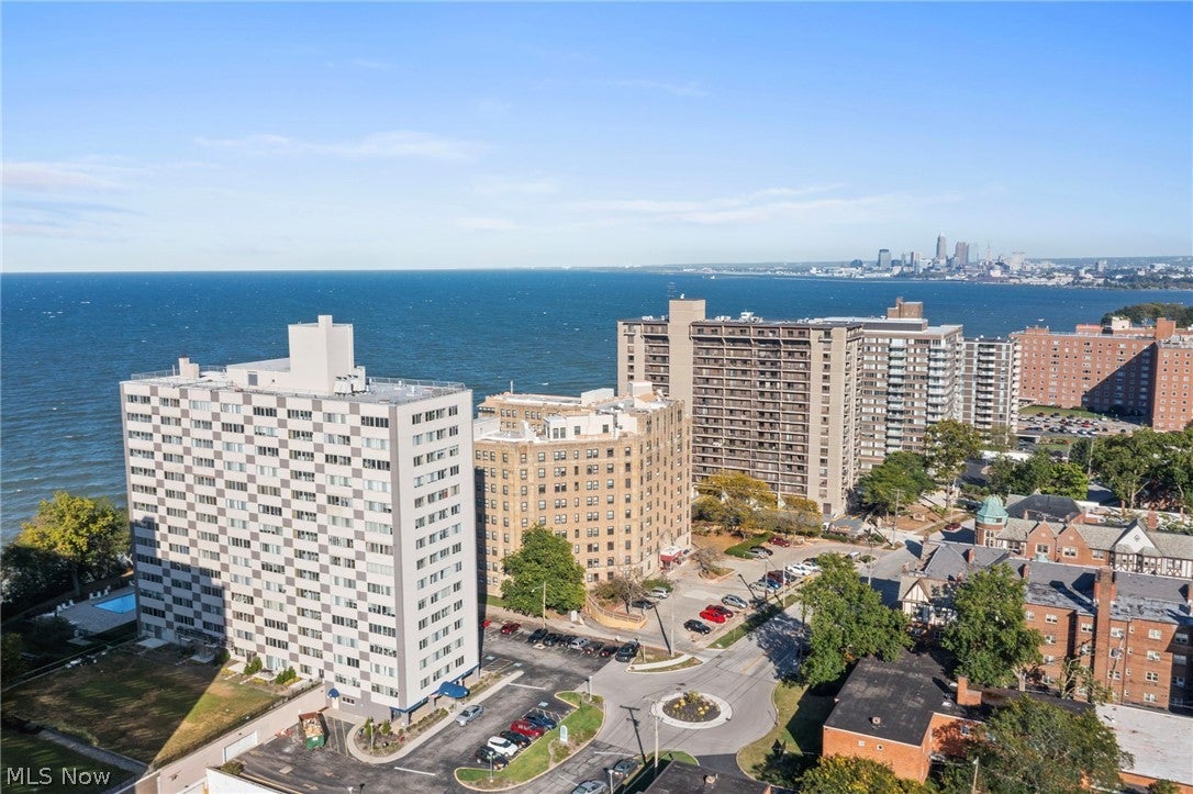12520 Edgewater Drive 1501 — photo