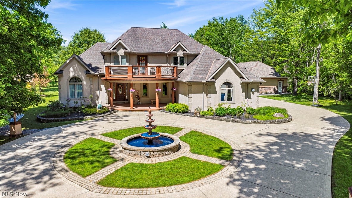 10600 Locust Grove Drive — photo
