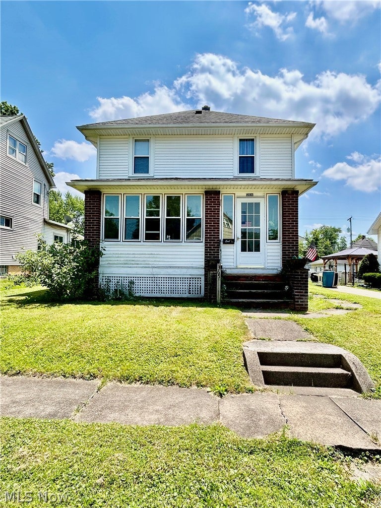 365 W Indiana Avenue — photo