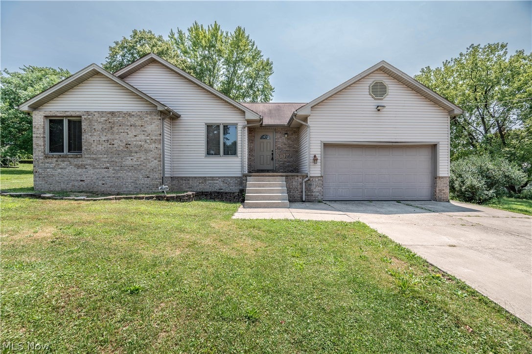 1015 Niles Vienna Road — photo