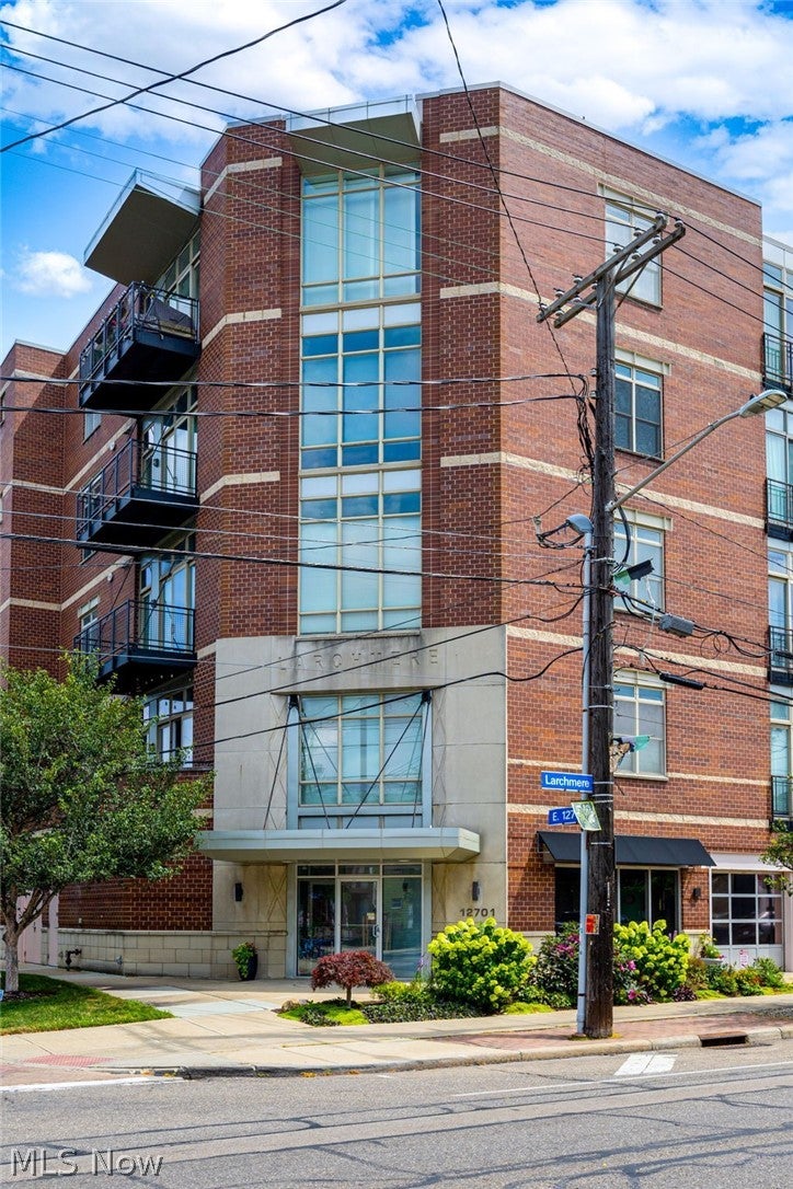 12701 Larchmere Boulevard 2a — photo