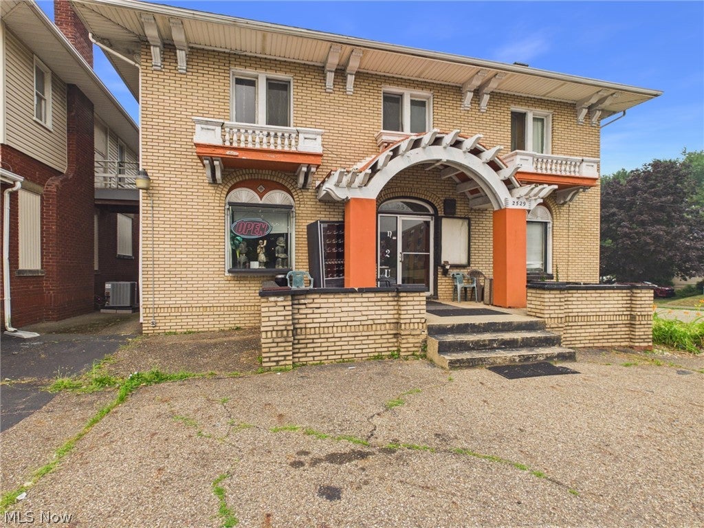 2529 Cleveland Avenue NW — photo