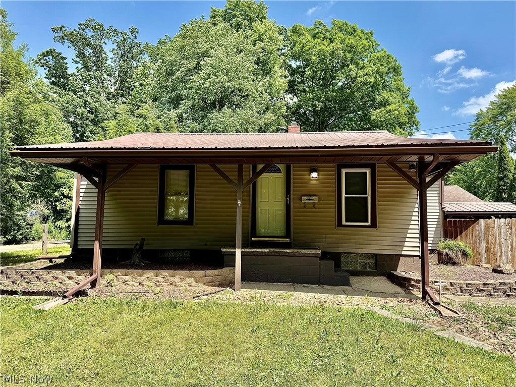 2108 Clermont Avenue NE — photo