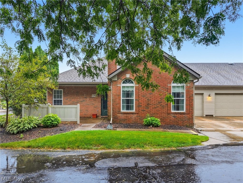 4286 Hunters Chase Lane — photo