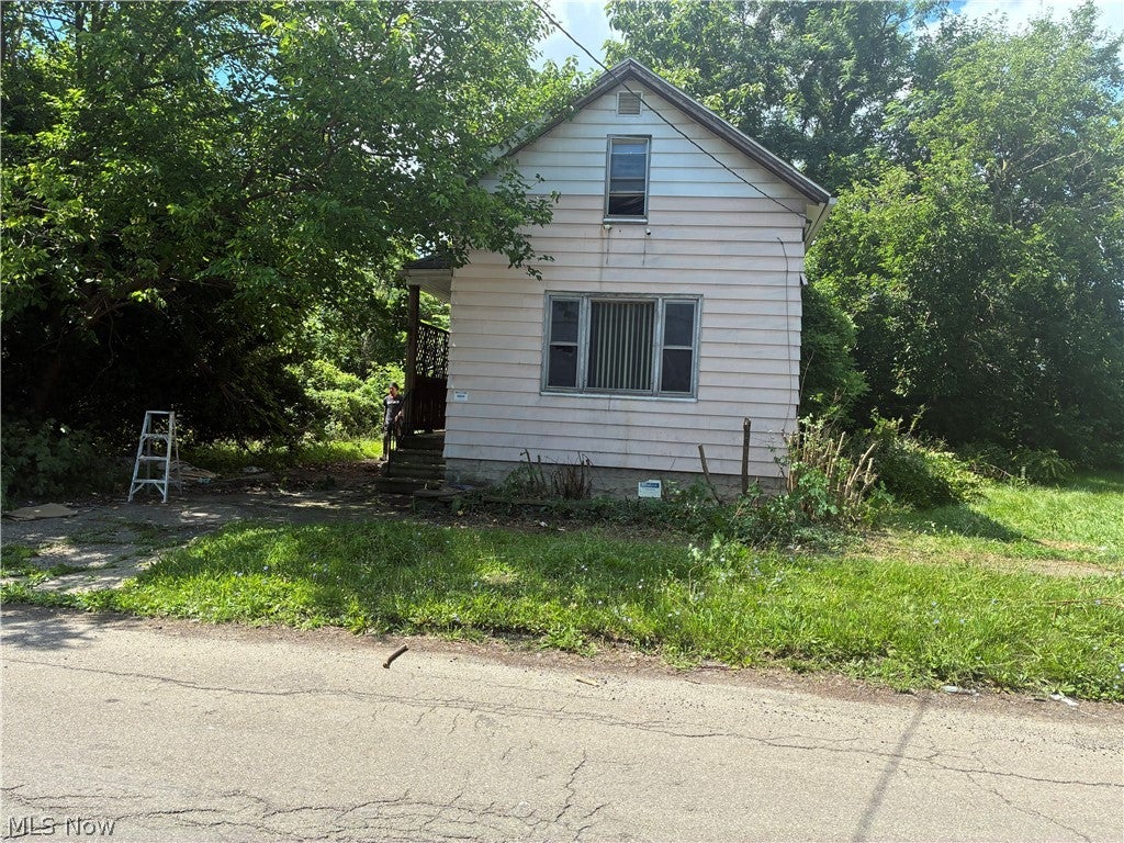 6902 Morgan Avenue — photo