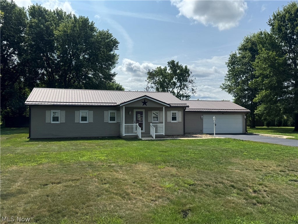 6220 Southview Drive — photo