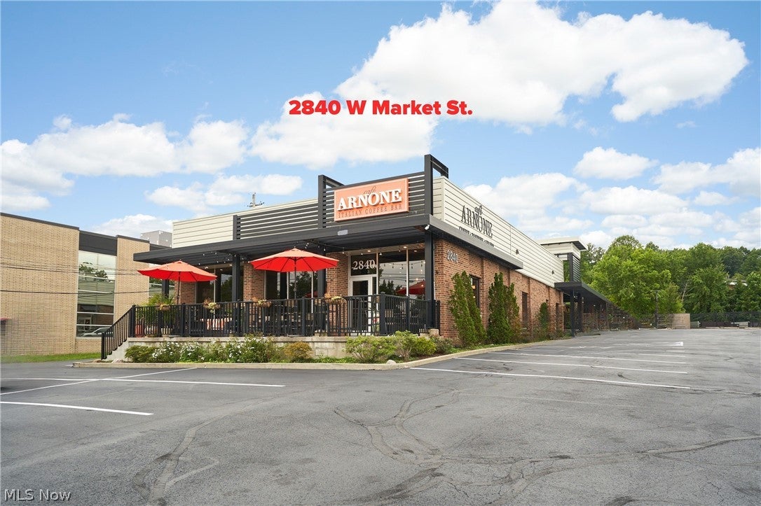 2840 W Market Street — photo